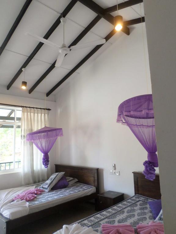 Romana Rest Kataragama Bagian luar foto